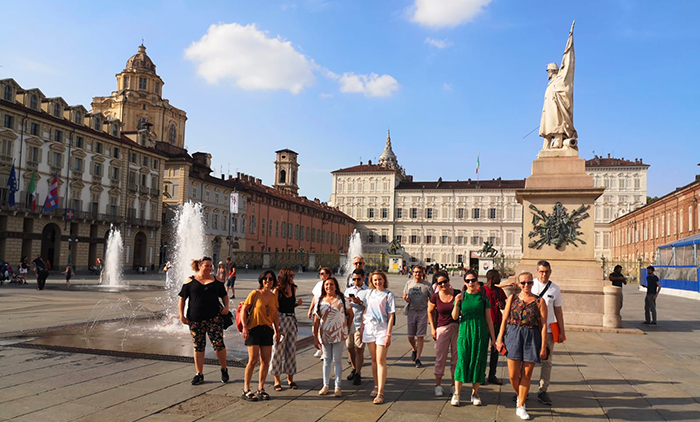 City tour and learn Italian in Turin