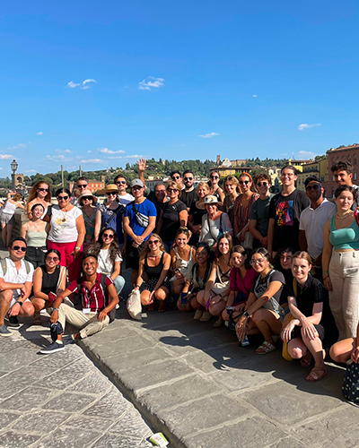 Programas de língua e cultura italiana para grupos